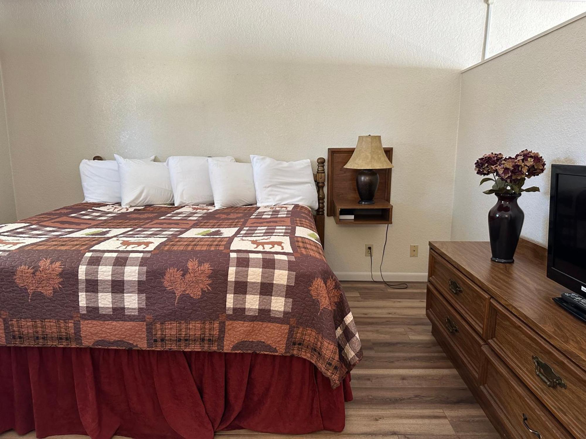 Sunset Inn And Suites Fredericksburg Eksteriør bilde