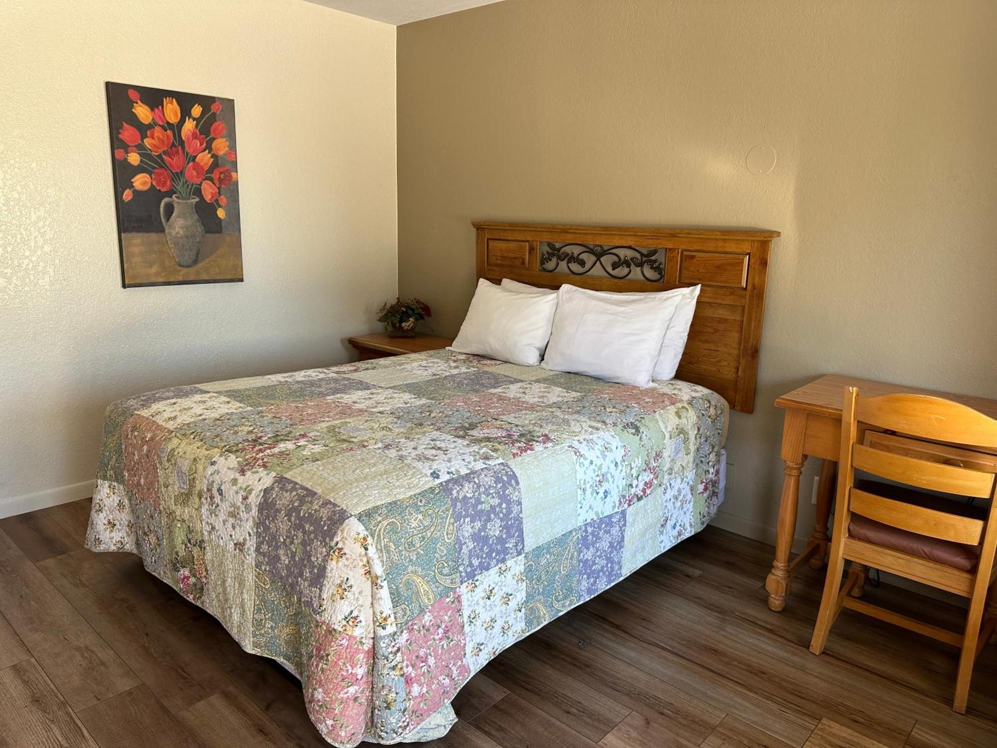Sunset Inn And Suites Fredericksburg Eksteriør bilde